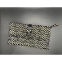 ราคา กระเป๋าตังค์ใบยาว Coach long wallet มือสองของแท้ (19063543293)