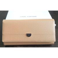 ราคา กระเป๋าสตางค์ LOUIS FONTAINE เบจ ใหม่ แท้ (20368275262)
