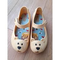 ราคา Mini Melissa หมีเหลือง Us9 สภาพดี (15450637875)