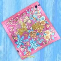 ราคา ผ้าพันคอผ้าไหม แบรนด์ Jim Thompson รุ่น Golden Bird Floral Silk Scarf - Pink (23270469353)