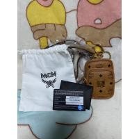 ราคา [มือ 1] MCM - crossbody charm in Visetos จากช้อปแท้ (9457833641)