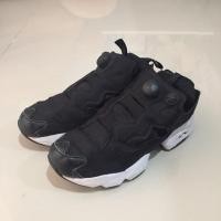 ราคา Reebok insta pump fury OG - Black ของแท้ มือสอง (2059772806)