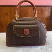 ราคา Rare Celine macadam handbag สภาพดี วินเทจเดิมๆ สวยๆค่ะ ของแท้ เซลีน ซีลีน กระเป๋ามือสอง แบรนด์เนม (13225212494)