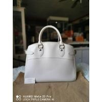 ราคา Louis Epi Passy PM Bag มือสองของแท้ (26335130356)