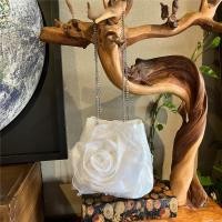 ราคา Vintage Pearl Camellia Bride Bag Party Bag Fairy Crossbody Underarm Bag (29433504856)