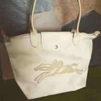 ราคา LONGCHAMP รุ่นlimited หูยาว size M มือสอง ของแแท้ 100% (1963345776)