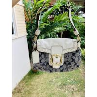 ราคา Coach มือสอง โค้ชมือสอง กระเป๋า Coach แท้ % รุ่นคล้องมือ (5484493630)