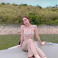 ราคา เสื้อครอปคล้องคอลายดอกไม้ forever21 (10976063438)