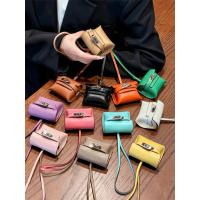 ราคา ใหม่สีทึบเคลลี่มินิกระเป๋าหนังเหมาะสําหรับ แอปเปิล แอร์พอด 1 2 3 4 ถ มือโปร 2มัลติฟังก์ชั่ออกแบบตะกร้าหูฟังบลูทูธกรณีพวงกุญแจจี้กระเป๋าส (29912785419)