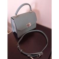 ราคา กระเป๋า Charles & Keith สีฟ้า แท้ ใหม่มาก (14105575609)