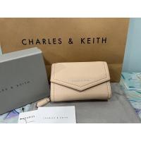 ราคา กระเป๋าสตางค์ CHARLES & KEITH / สี Nude / Used like new (มือสอง) (11485939949)