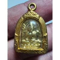 ราคา พระสวย ตรงรูป พระพุทธเก่า ดูเป็นซุ้มกอ เลี่ยมเดิม สภาพตามรูป (26913202848)