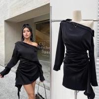 ราคา แขนยาวปิดไหล่น่าระทึกใจชุดผูกโบว์กับกางเกงขาสั้นผ้าไหมหรูหรา (40658814933)