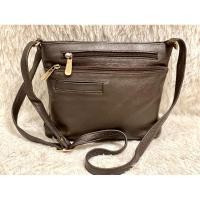 ราคา กระเป๋าหนังมือสองแบรนด์ NICOLE MILLER สภาพยังใหม่ มีช่องใส่ของช่องใหญ่ 4 ช่อง ภายในสะอาด (14798381523)