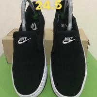 ราคา Nike slip on แท้100% (1669669734)