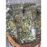 ราคา ใบเตยอบแห้ง ใบเตยหอมอบแห้ง และใบเตยบดผงเกรดA เขียวสวย 100กรัม 200 กรัม 500กรัม 1กิโลกรัม (10837424593)