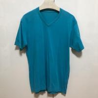 ราคา เสื้อยืด เสื้อยืดคอวี Uniqlo size M สีฟ้า มือสอง (1630605459)