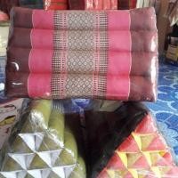 ราคา หมอนขิดสามเหลี่ยม 10ช่อง (2203128926)