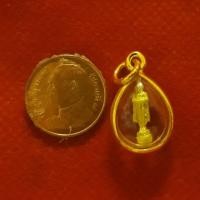 ราคา จี้พระประจำวันคนเกิดวันพุธกลางวัน #จี้ #ทอง18K #พระประจำวันเกิดคือปางอุ้มบาตร ปลุกเสกแล้ว (6607791359)