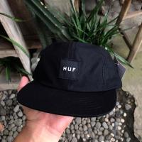 ราคา HUF ESSENTIALS BOX VOLLEY LOGO (43705755929)
