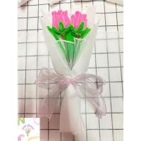 ราคา ดอกกุหลาบลวดกำมะหยี่ จักช่อ 2 ดอก ห่อด้วยกระดาษสาสีขาวสองชั้น ผูกโบว์สีฟ้าสดใส พร้อมจัดส่ง (25761428613)