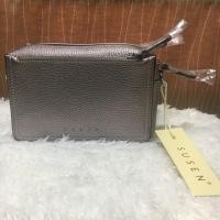 ราคา กระเป๋าทรงกล่อง 3 ช่องซิป แบรนด์แท้ SUSEN สีบรอนซ์ (2145542729)