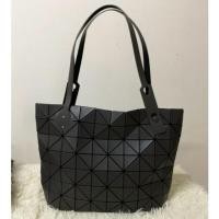 ราคา ⚡️กระเป๋า BAO BAO Issey Miyake Rock 7 x 10✨ (29019209315)