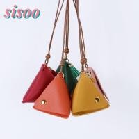 ราคา กระเป๋าใส่เหรียญหนังทรงสามเหลี่ยม ปุ่มสแน็ป สำหรับพี่สาว (26289603934)