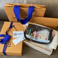 ราคา New! LV Monogram Mini Pochette Vivienne X'Mas DC22 (20162331318)