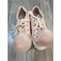 ราคา รองเท้าเด็กผู้หญิงZara มีพอมพอม ขนาด 18.3 ซม (16393817847)