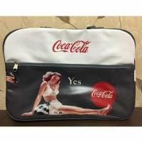 ราคา กระเป๋าโค้ก Coke ลายวินเทจ Sportbag โคคา-โคลา สปอร์ตแบ็ค (3341052575)