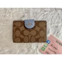 ราคา กระเป๋าสตางค์ใบกลาง Coachแท้ (16875587081)