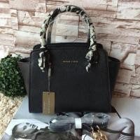 ราคา Charles & Keith Scarf Detail Handbag (Outlet) กระเป๋าแบรนด์เนม (211138600)