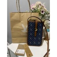ราคา กระเป๋าใส่โทรศัพท์แบรนด์CCOOของแท้+อปก.พร้อมส่ง (20280987296)