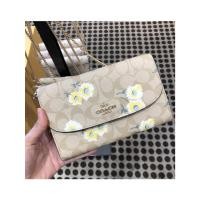 Coach C3052 Gemma Clutch Crossbody In Signature Canvas With Daisy Print กระเป๋าสะพายข้าง