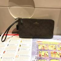 ราคา กระเป๋าคล้องมือ 2 ซิป coach size L (875186457)