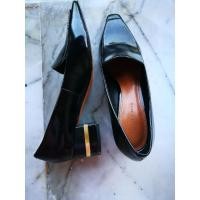 ราคา charles & keith รองเท้าคัทชูสีดำ สุดหรู (9202208274)