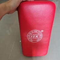 ราคา เป้าล่อเตะ ที่ล่อเป้า เป้าซ้อมมวย เป้าเตะ เป้าใช้ซ้อมเตะมวย แบบสวมแขน (1ชิ้น) (6435096760)