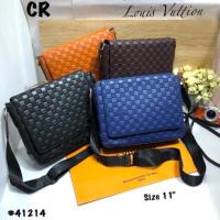 ราคา สะพายข้างผู้ชาย LV (234666617)