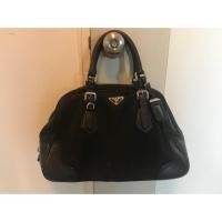 ราคา ขายกระเป๋า Prada มือสอง สภาพสวย ของแท้คะ (1547803380)