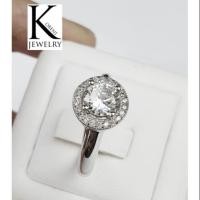 ราคา แหวนเงินแท้ 92.5% แหวนเพชรรัสเซีย 1 กระรัต ล้อมเพชร (5536264289)