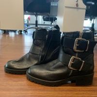 ราคา รองเท้าบู๊ท Zara สีดำ (1704326099)