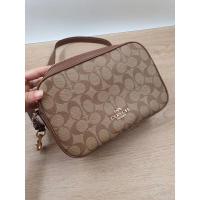 ราคา ของแท้ ส่งฟรี ❗ JES CROSSBODY IN SIGNATURE CANVAS (#COACH #F68168) (3469887208)