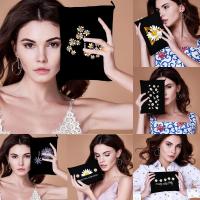 ราคา กระเป๋าเครื่องสำอางแบบคลาสสิก ทำจากผ้าฝ้าย กระเป๋าเดินทางพกพาสะดวก กระเป๋าเครื่องสำอางสำหรับสุภาพสตรี ลวดลายดอกเดซี่ (41502624454)