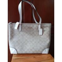ราคา กระเป๋าcoachแท้ tote 14 นิ้ว (7152231293)