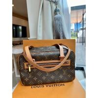 ราคา Louis Vuitton LV Cite MM Vintage Monogram Yr.02 (29824895209)