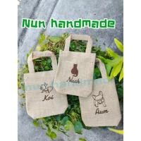 ราคา กระเป๋าปักชื่อ ทรงใส่ข้าวสาร ใส่แก้วเยติ (10781632506)