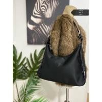 ราคา กระเป๋าสะพายไหล่ Guess มือสองของแท้ (12031775020)