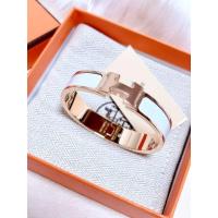 ราคา New/ unused Hermes clic clac PG ( S size ) (41550155587)