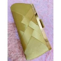 ราคา กระเป๋าออกงานกลางคืน สวยๆ สีทอง สายโซ่สะพายได้ (27151388885)